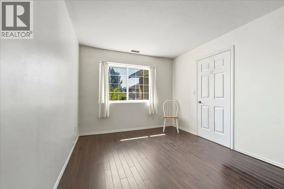 2225 Teal Place