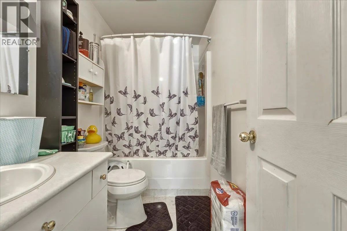 2225 Teal Place