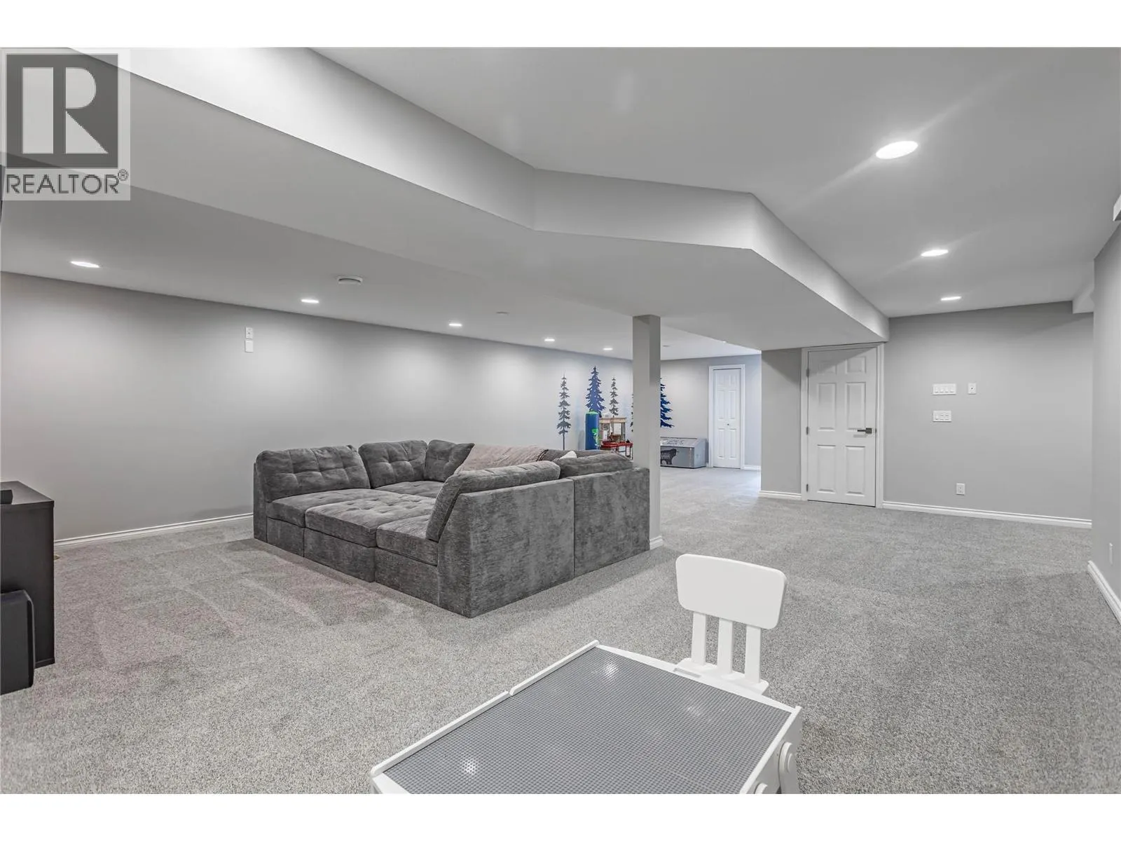 3350 Larkspur Court