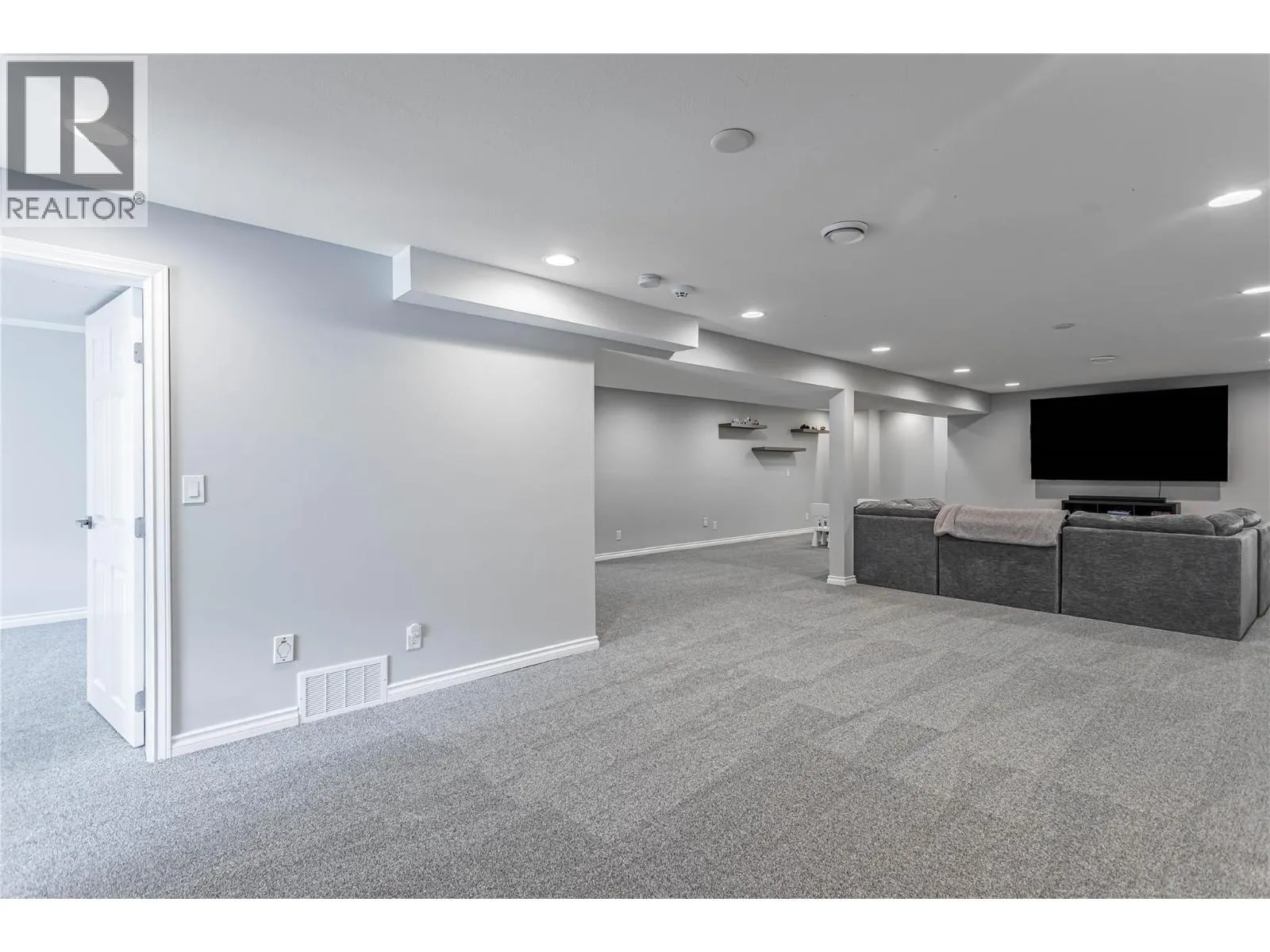 3350 Larkspur Court
