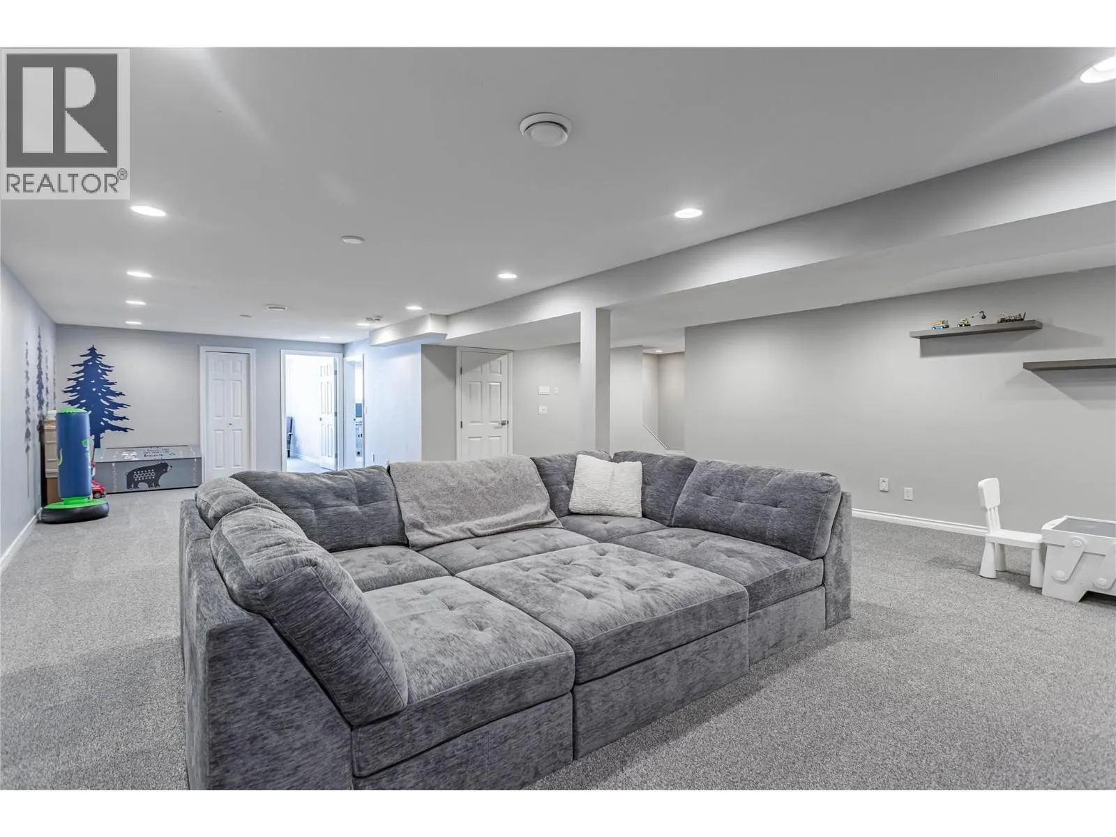 3350 Larkspur Court
