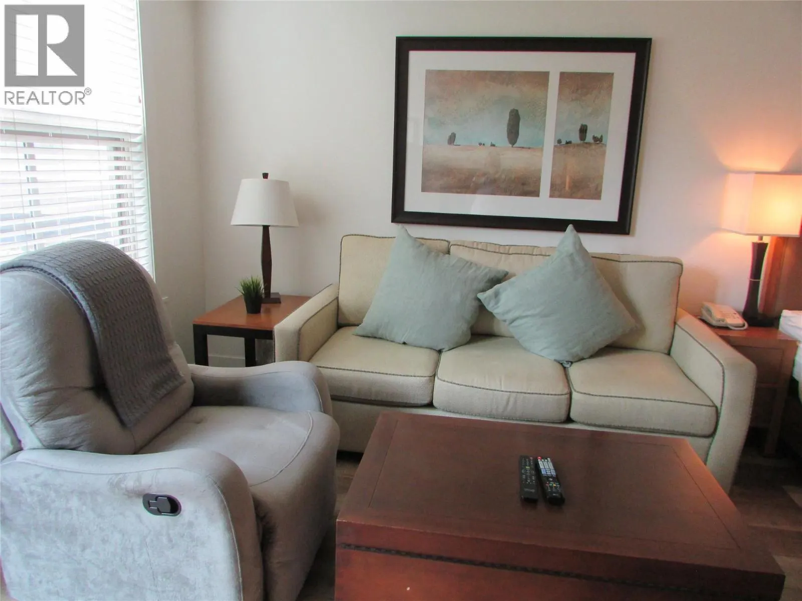 4200 LAKESHORE Drive Unit# 224