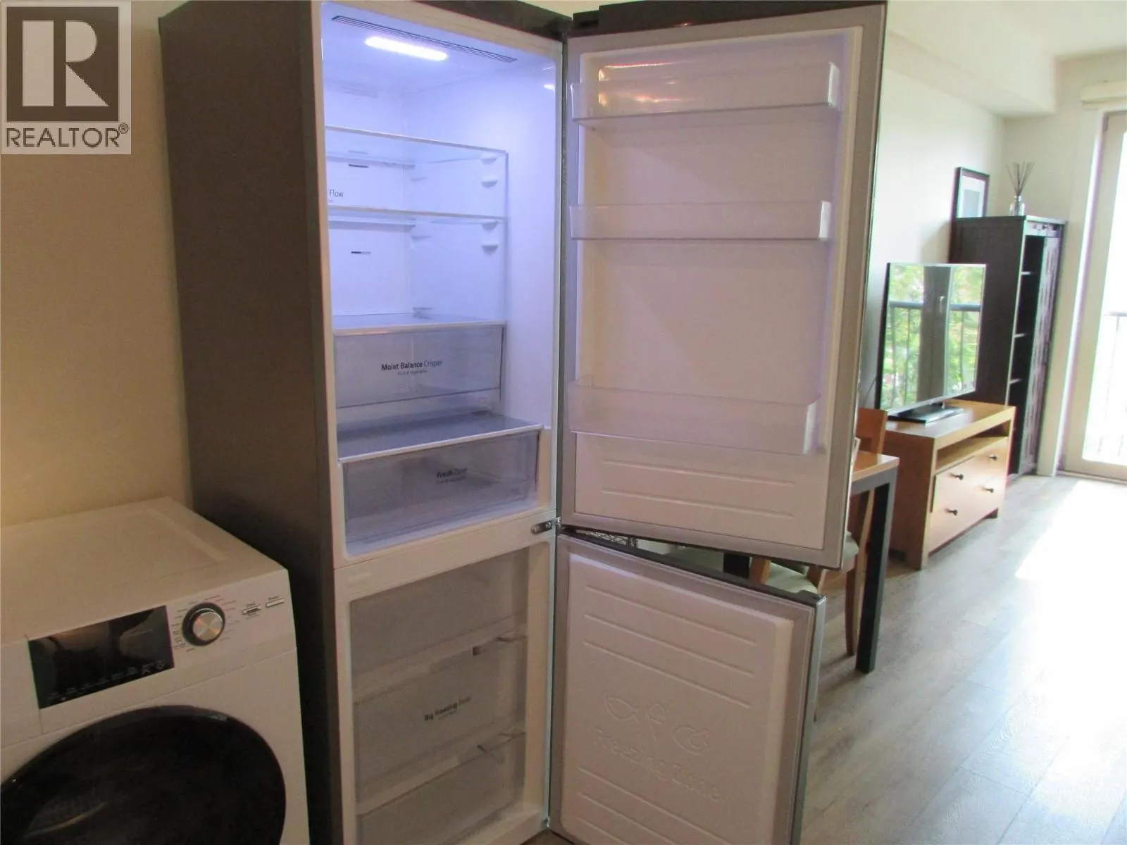 4200 LAKESHORE Drive Unit# 224