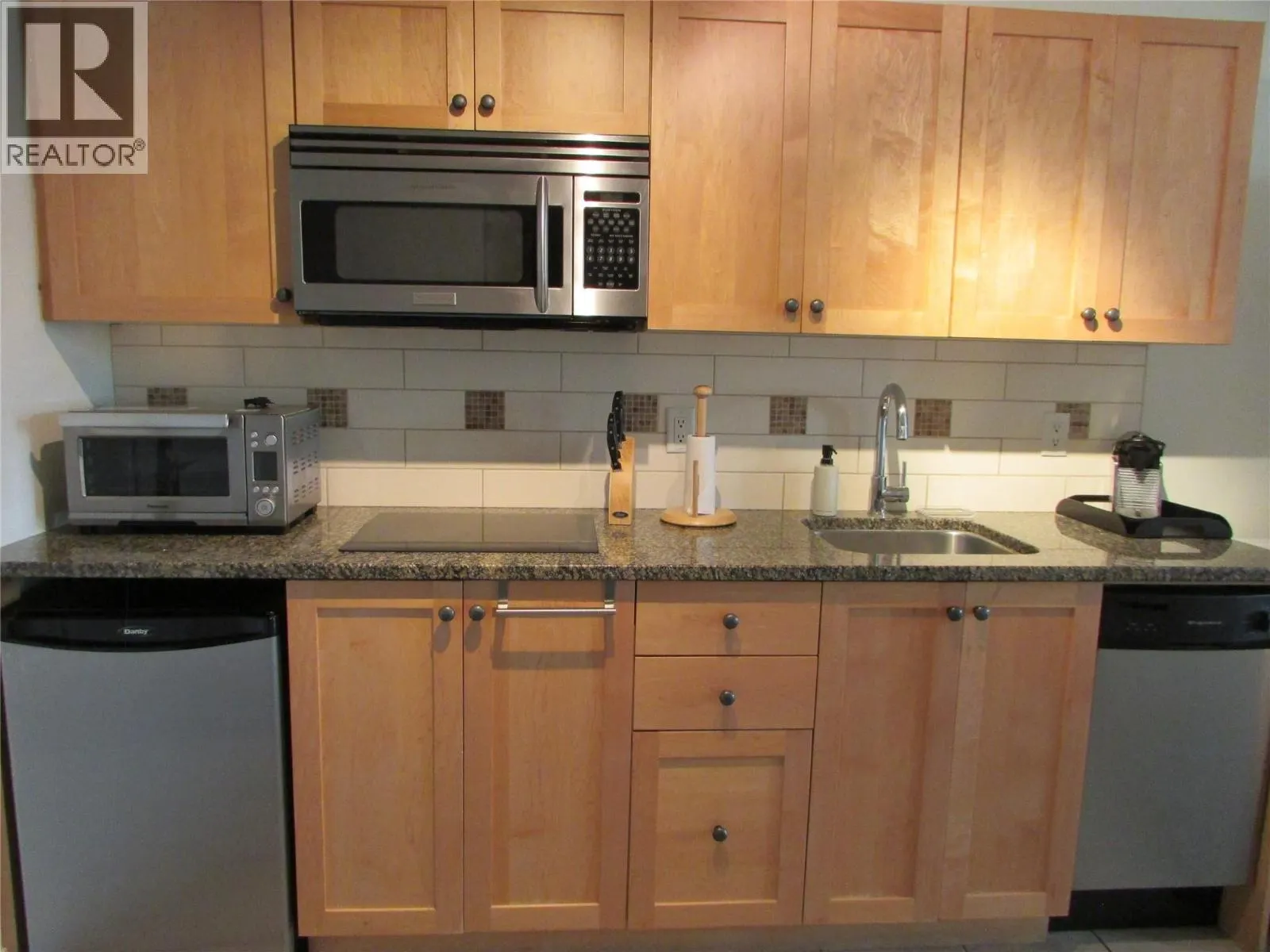 4200 LAKESHORE Drive Unit# 224
