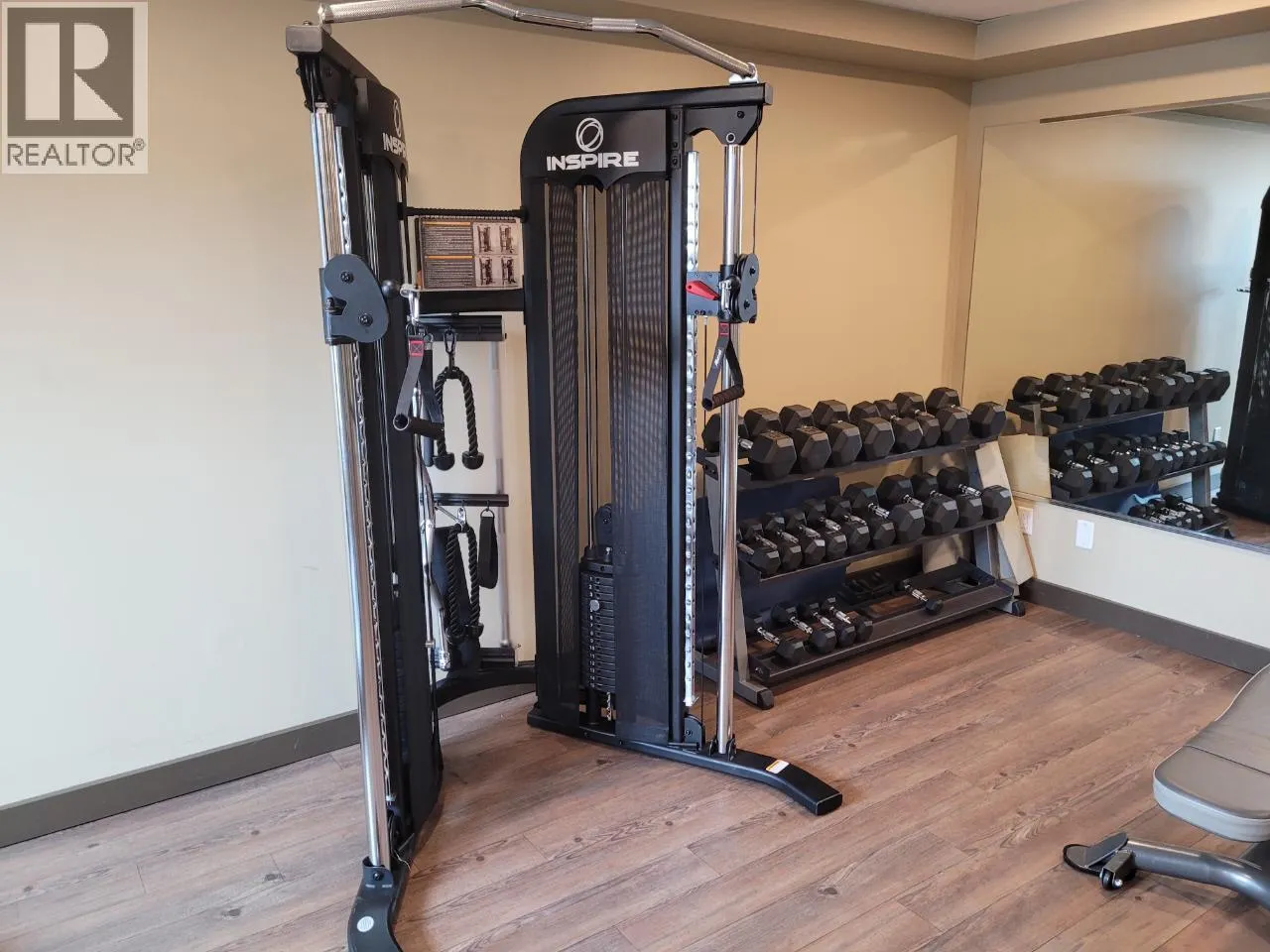 4200 LAKESHORE Drive Unit# 332
