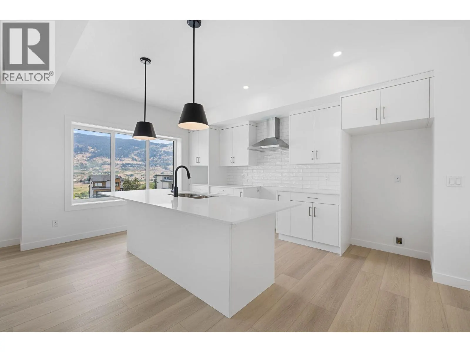 430 Arrowleaf Rise