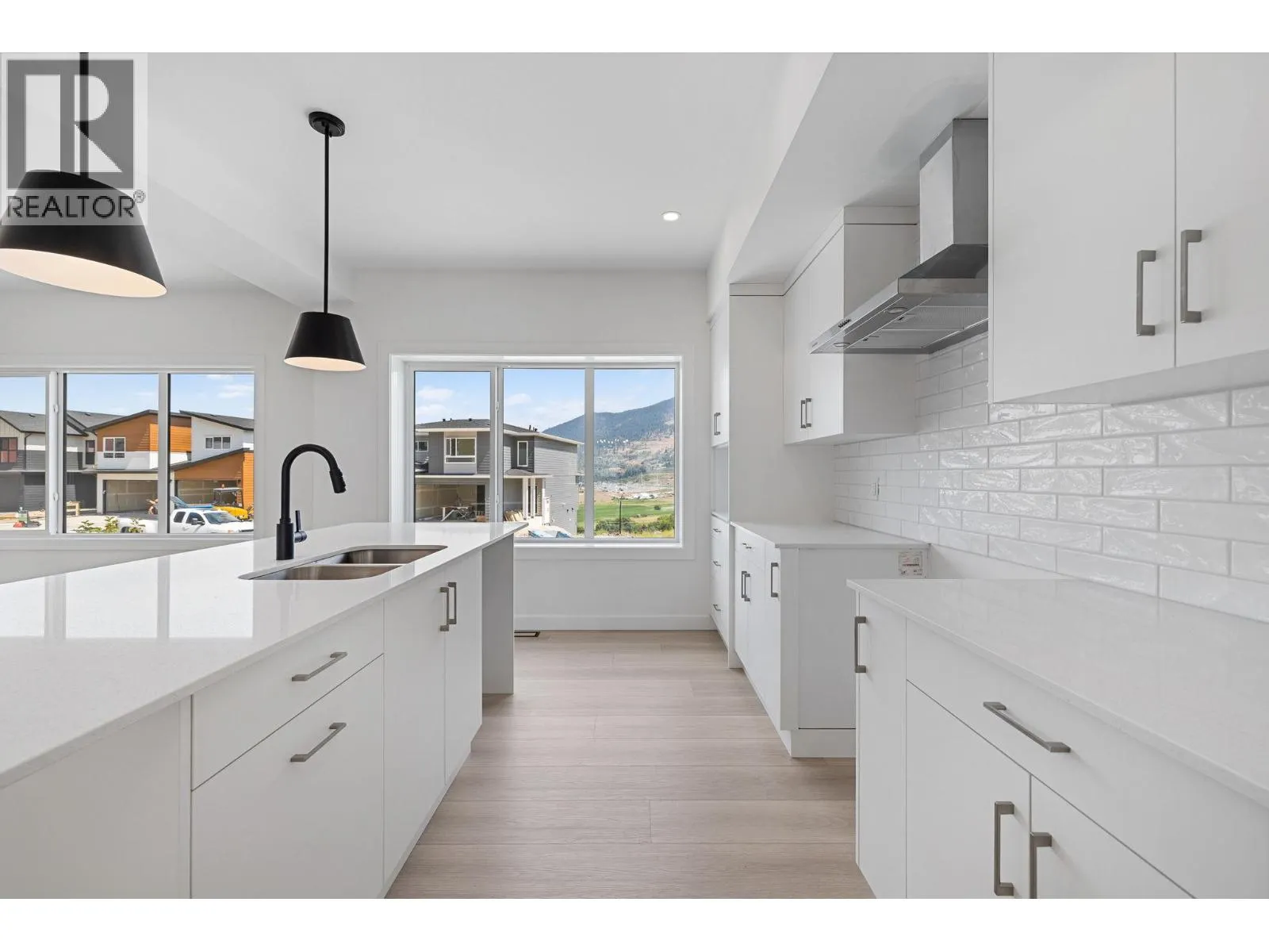 430 Arrowleaf Rise