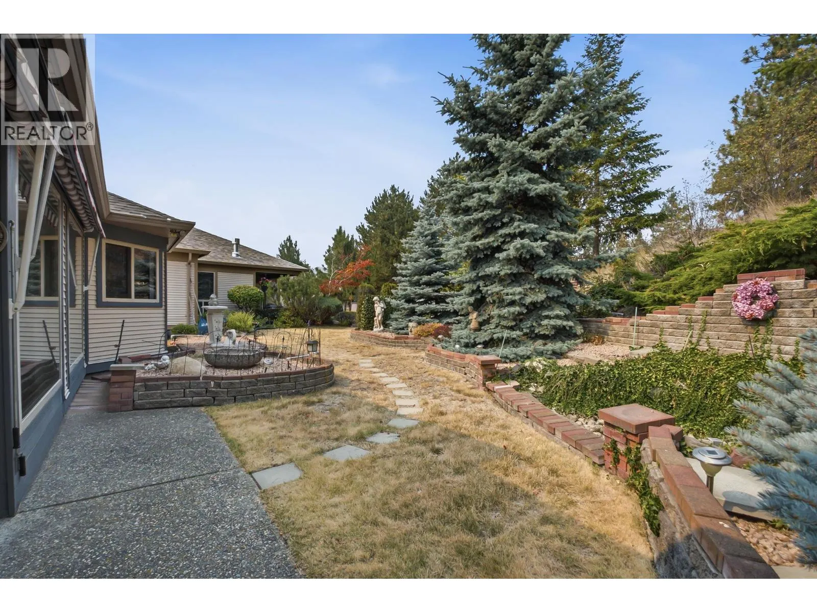 4074 Gellatly Road Unit# 156