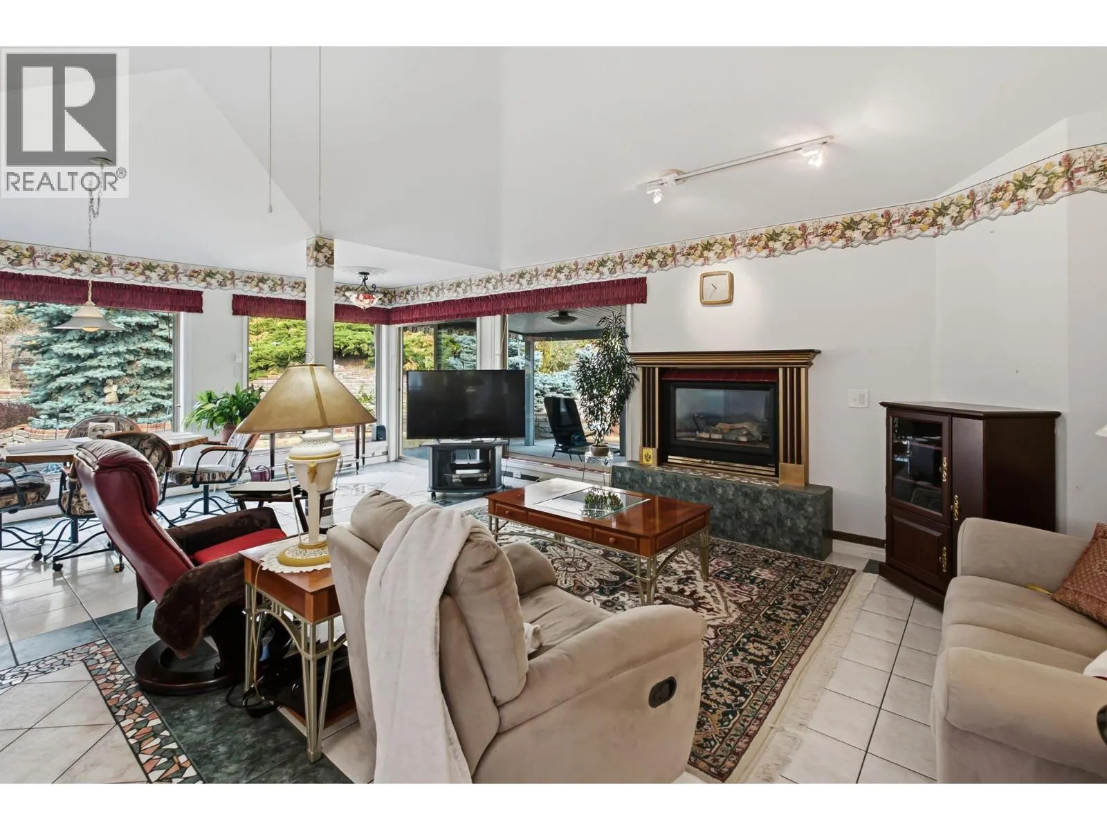 4074 Gellatly Road Unit# 156