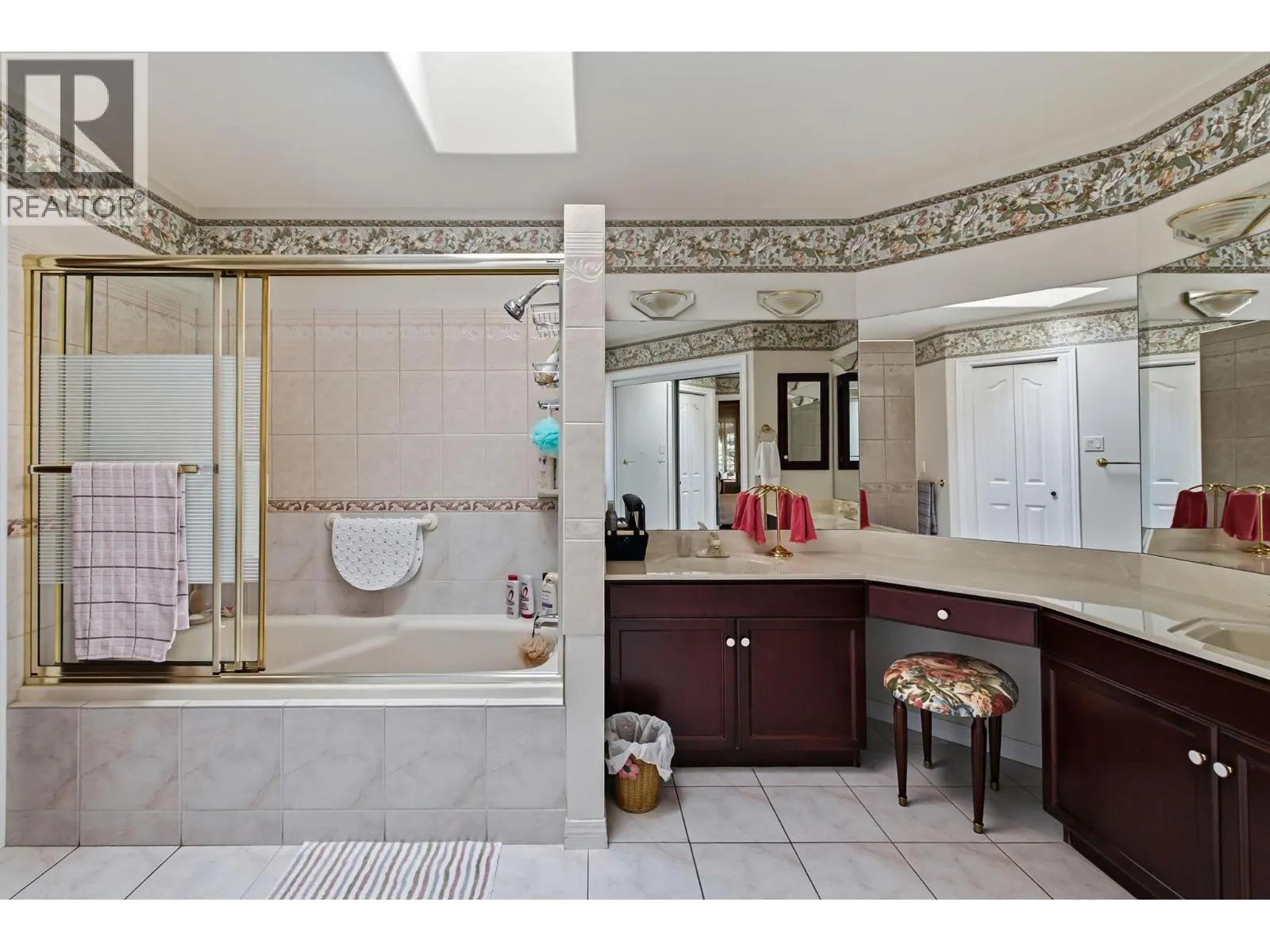 4074 Gellatly Road Unit# 156