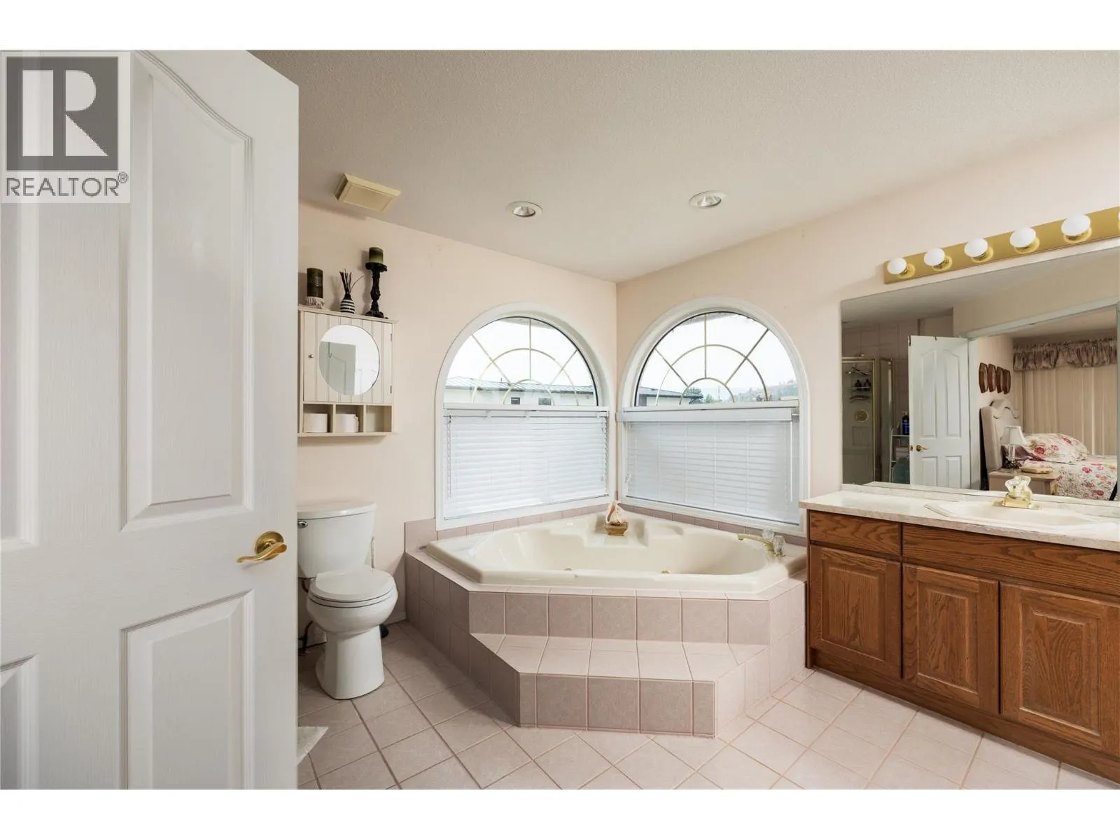 1339 Green Bay Road
