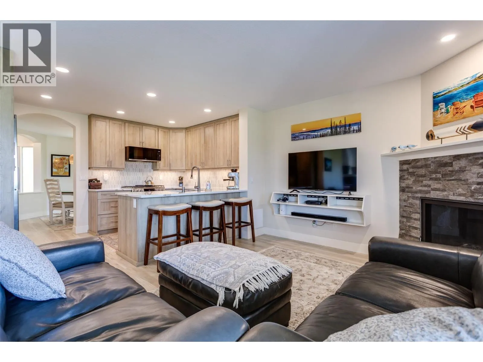 2361 Capistrano Drive