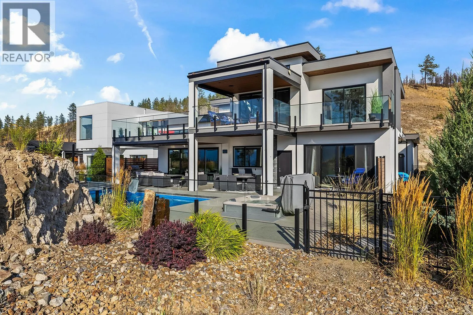 10018 Beacon Hill Drive
