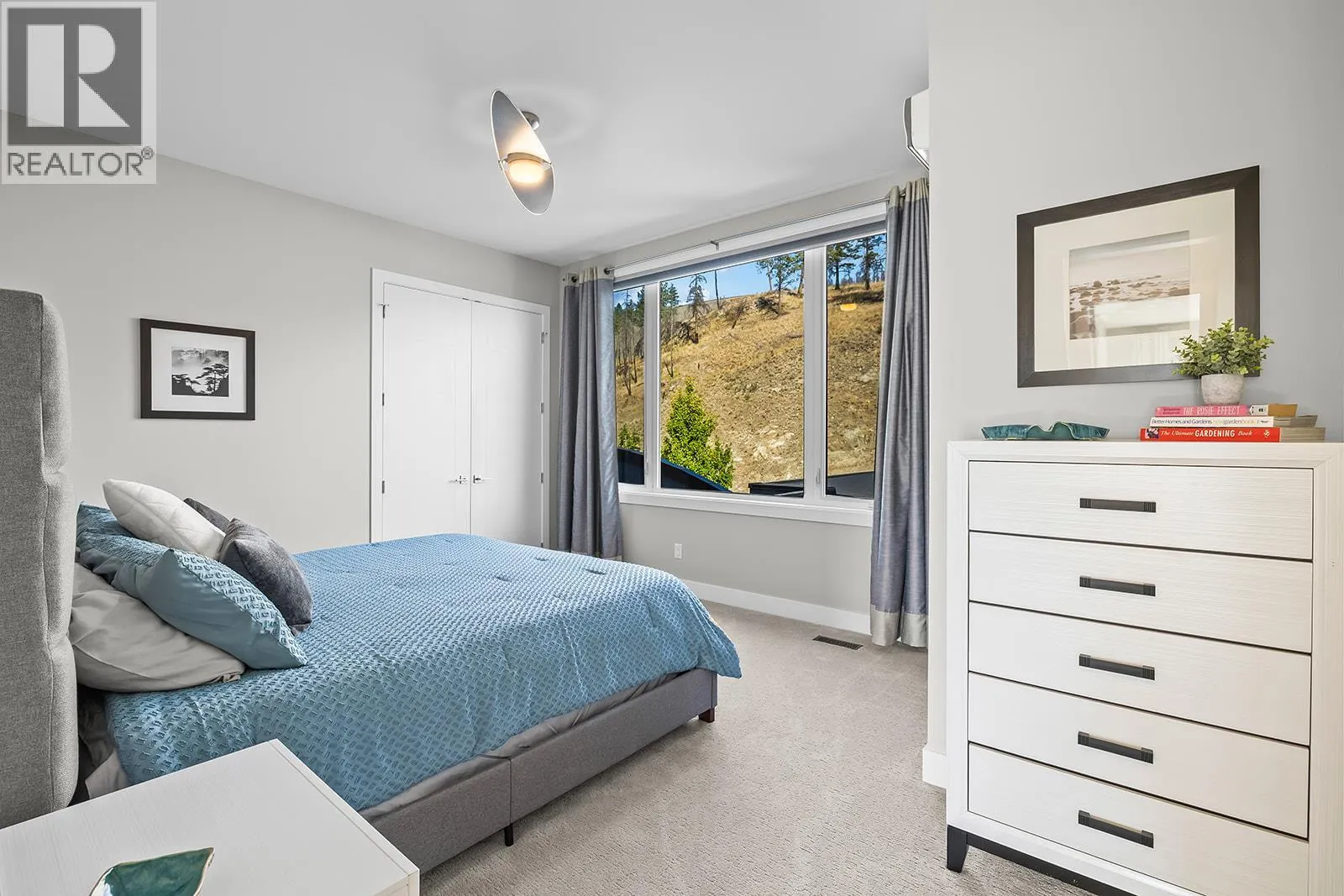 10018 Beacon Hill Drive