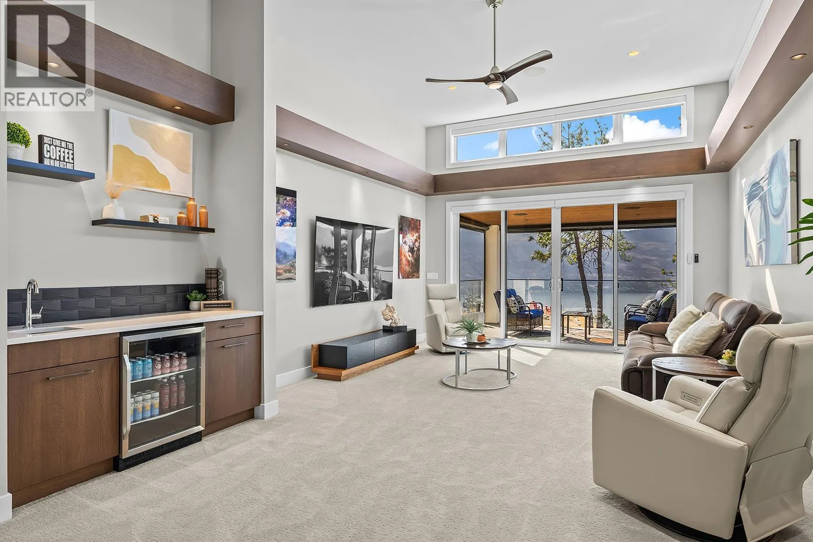 10018 Beacon Hill Drive