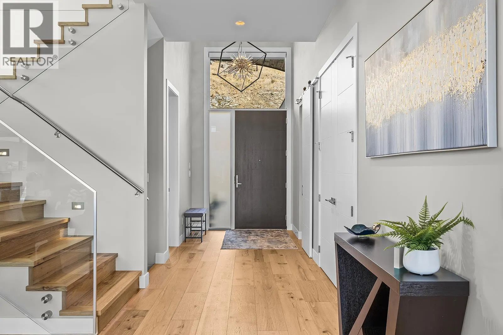 10018 Beacon Hill Drive