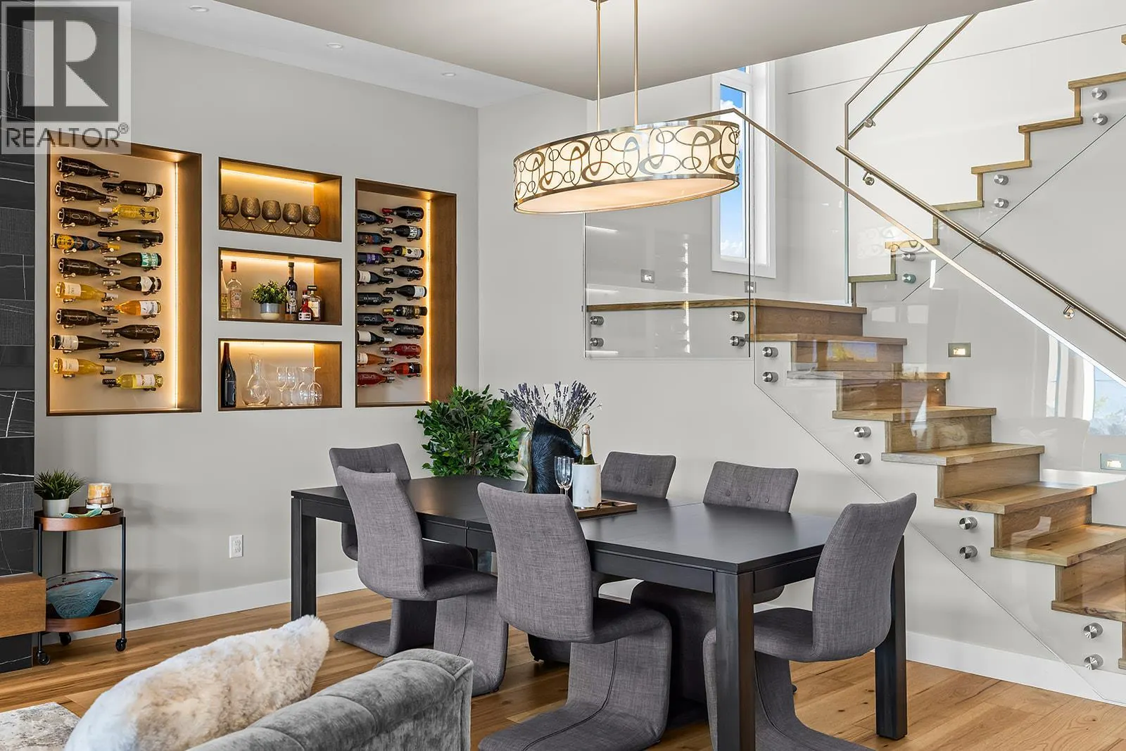 10018 Beacon Hill Drive