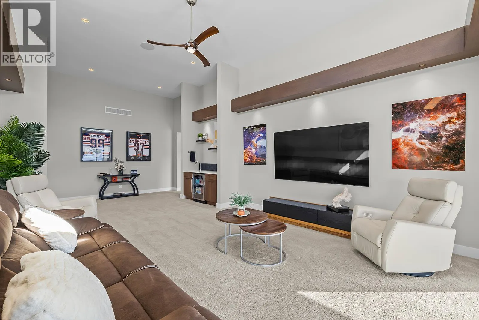 10018 Beacon Hill Drive