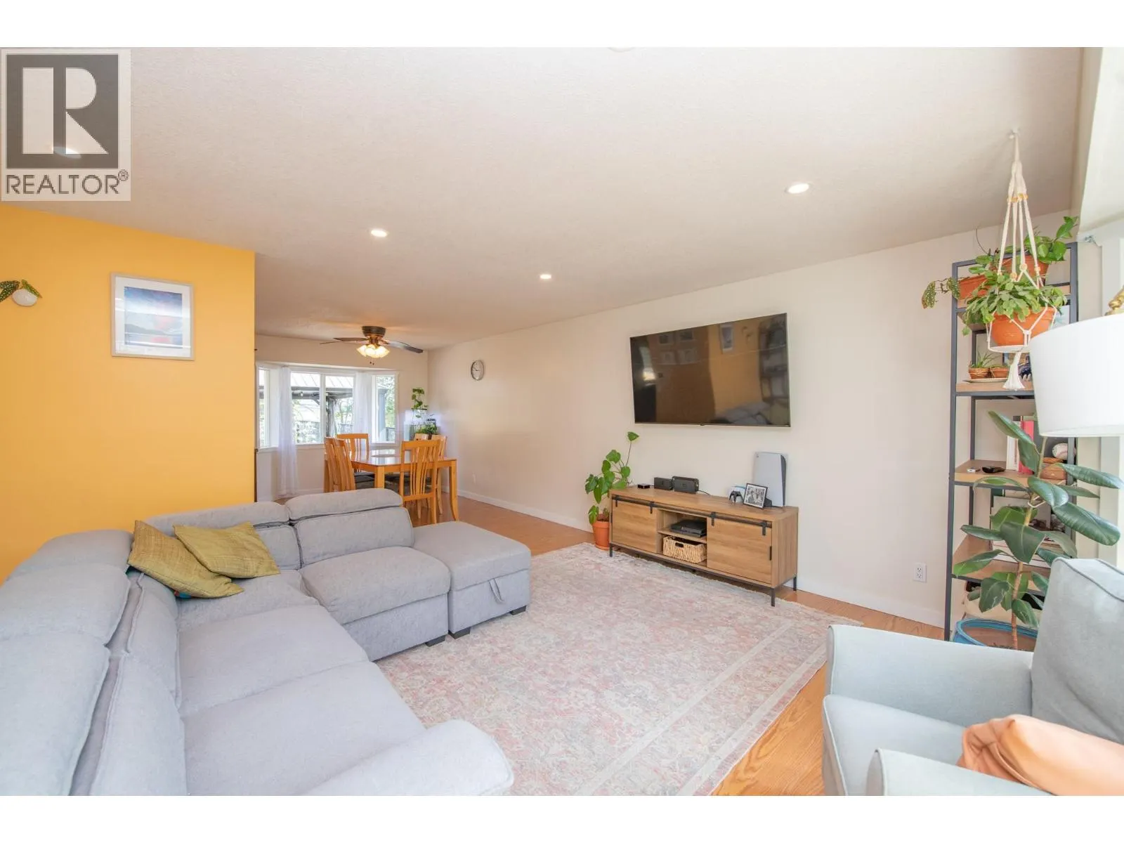 2209 Leblanc Street