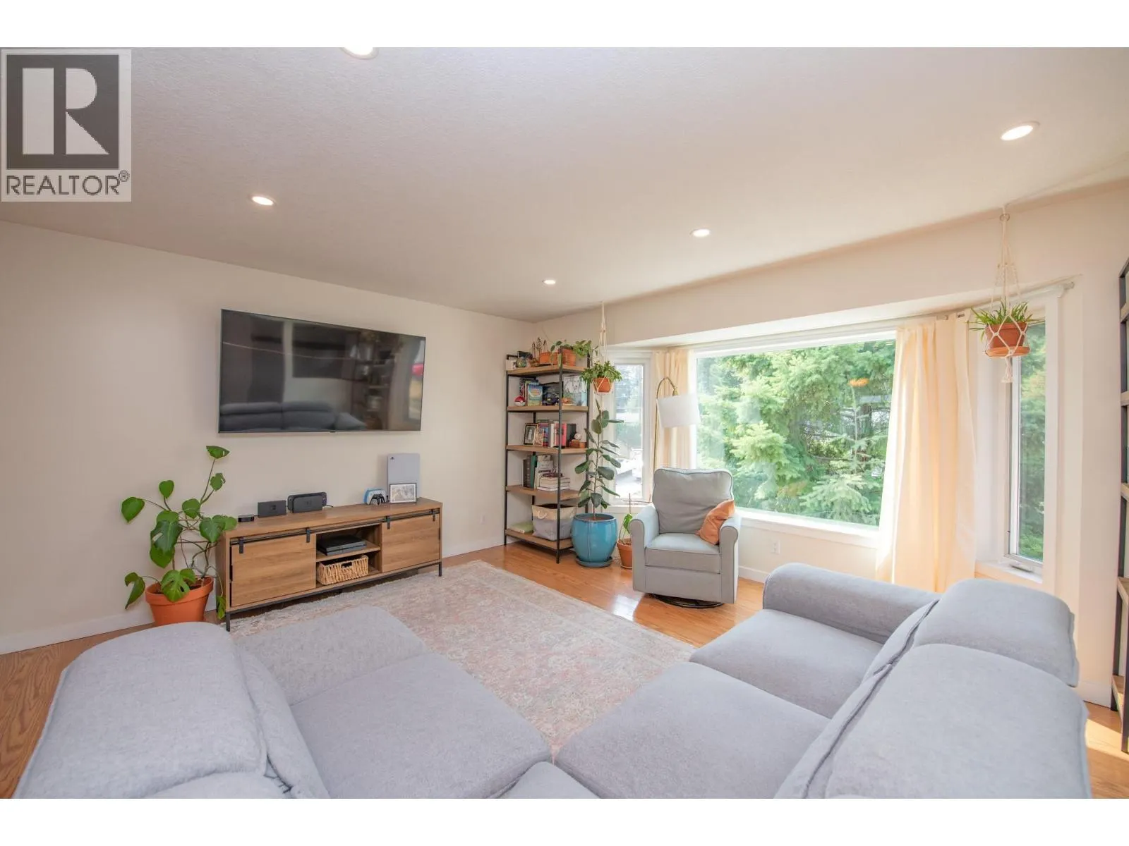 2209 Leblanc Street