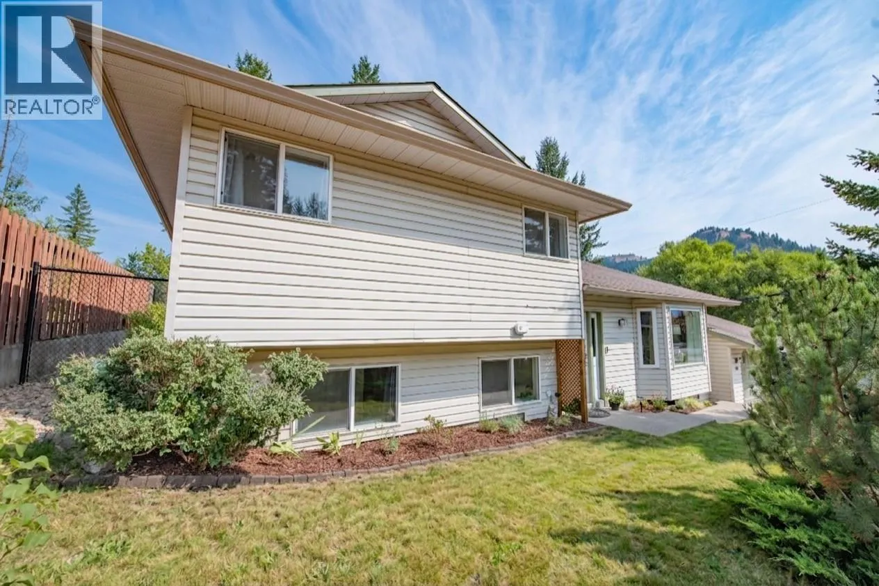 2209 Leblanc Street