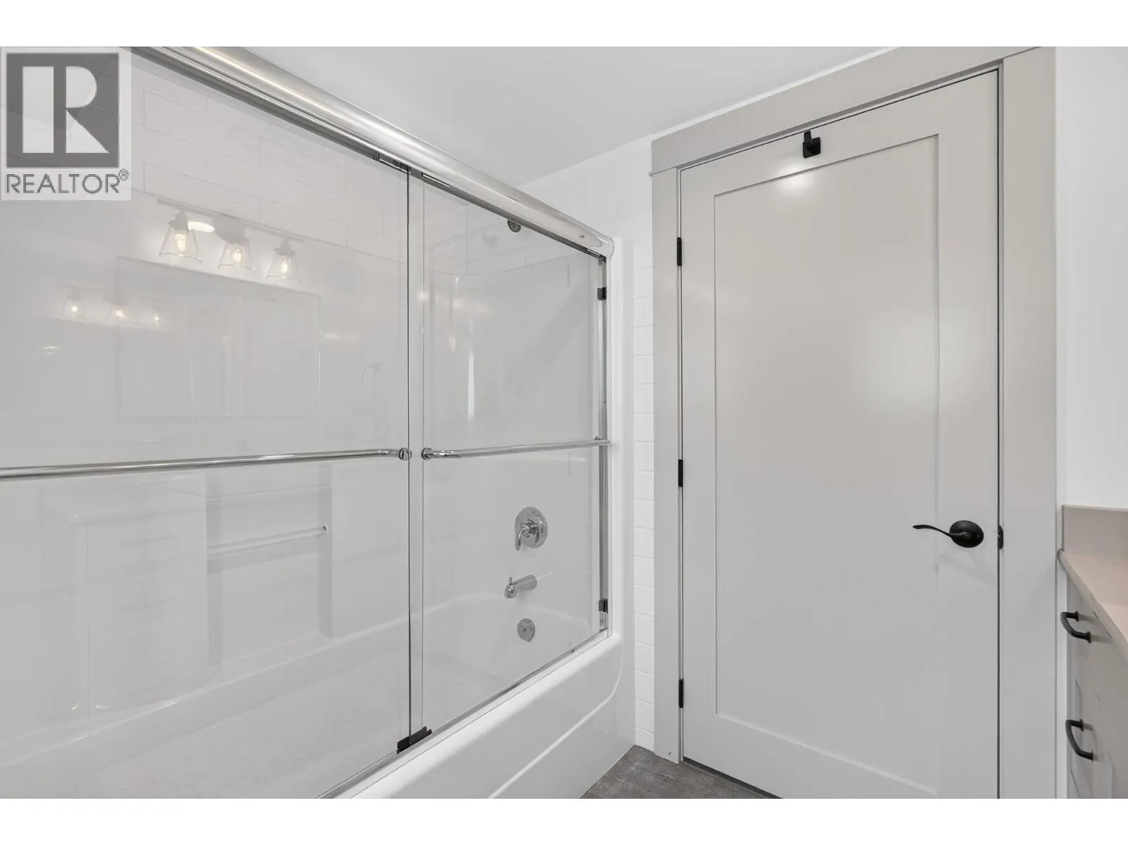211 Enderby Grindrod Road