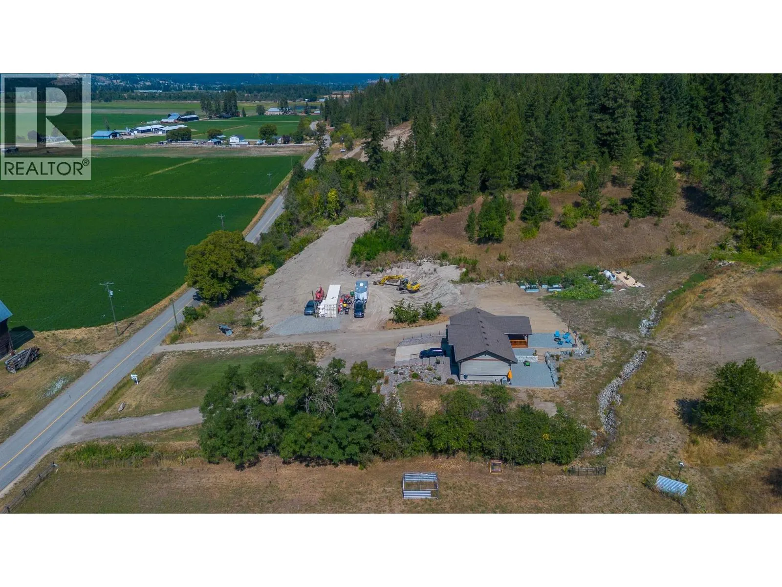 211 Enderby Grindrod Road