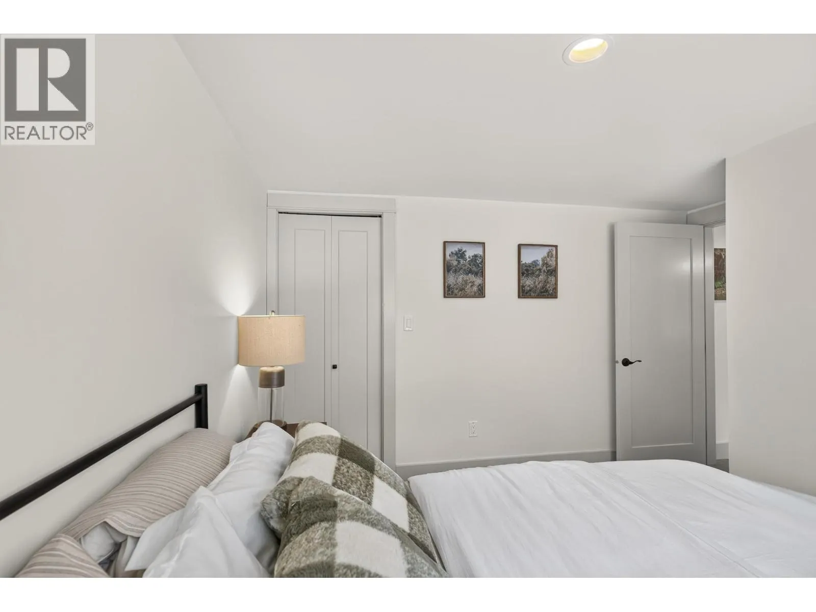 211 Enderby Grindrod Road
