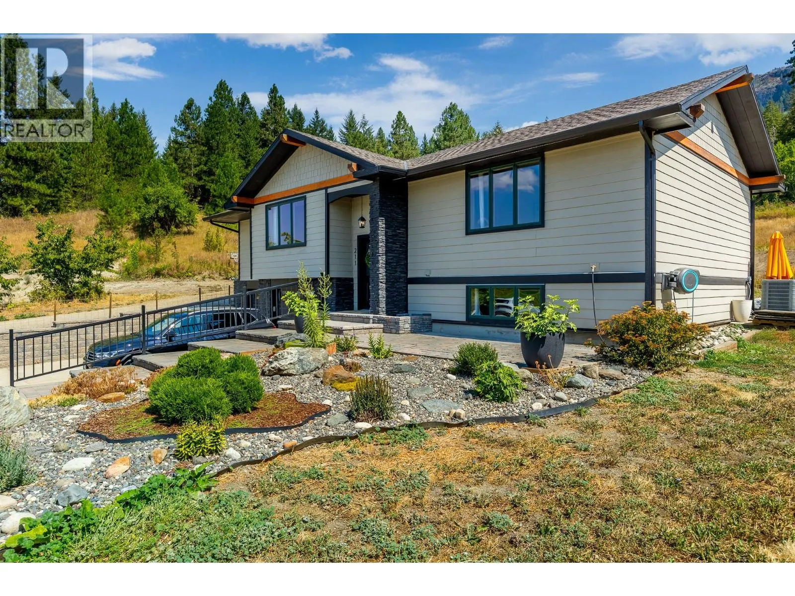 211 Enderby Grindrod Road