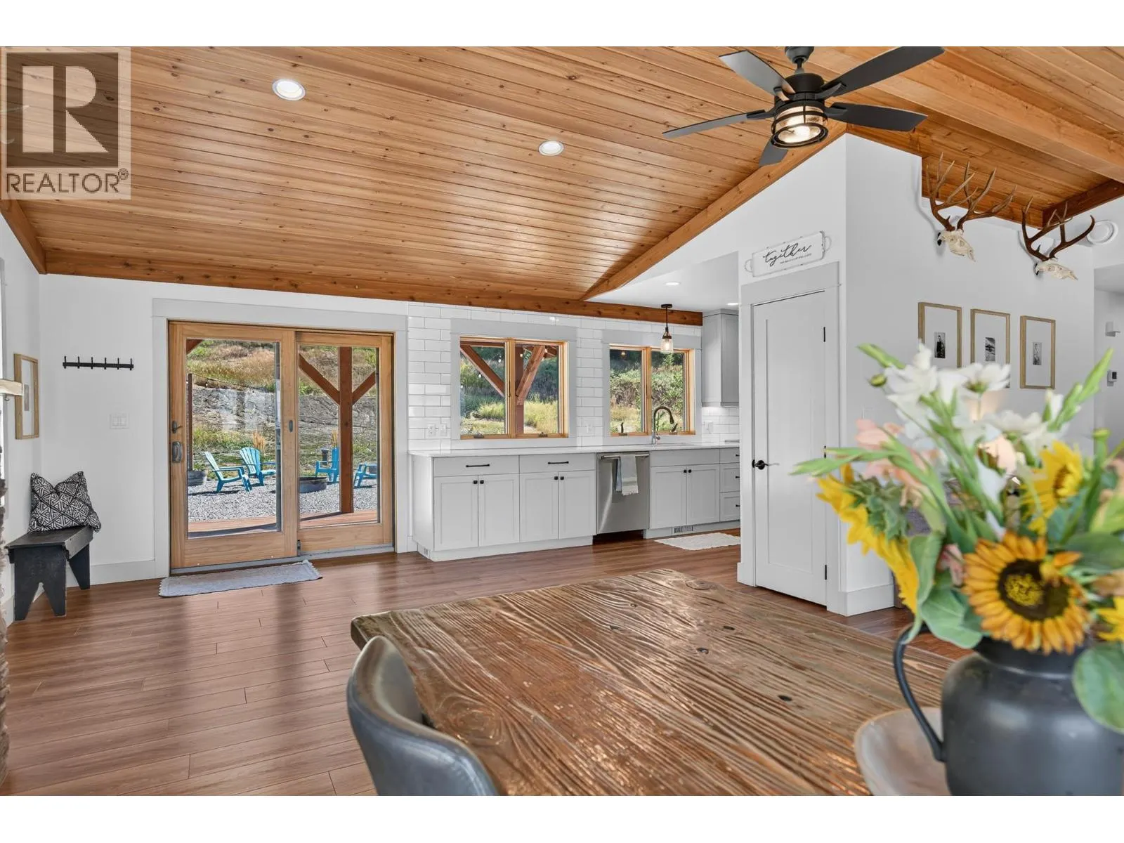 211 Enderby Grindrod Road