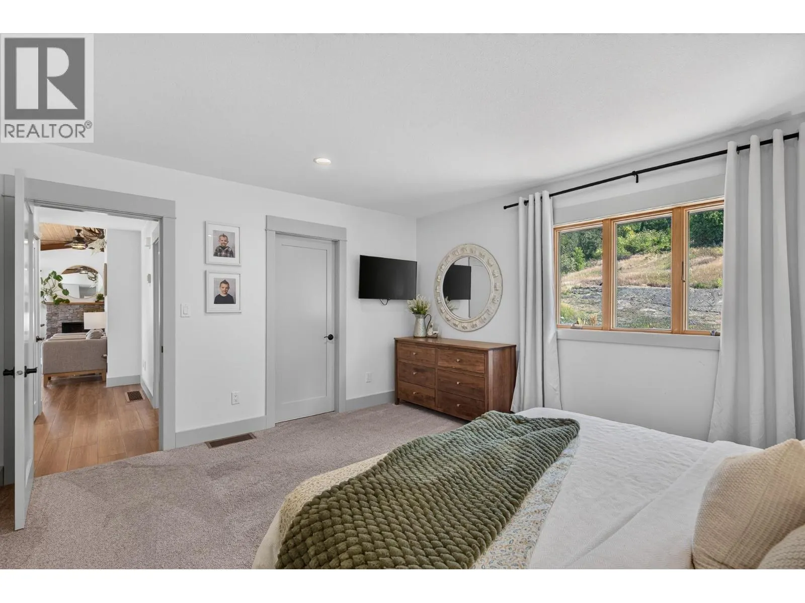 211 Enderby Grindrod Road