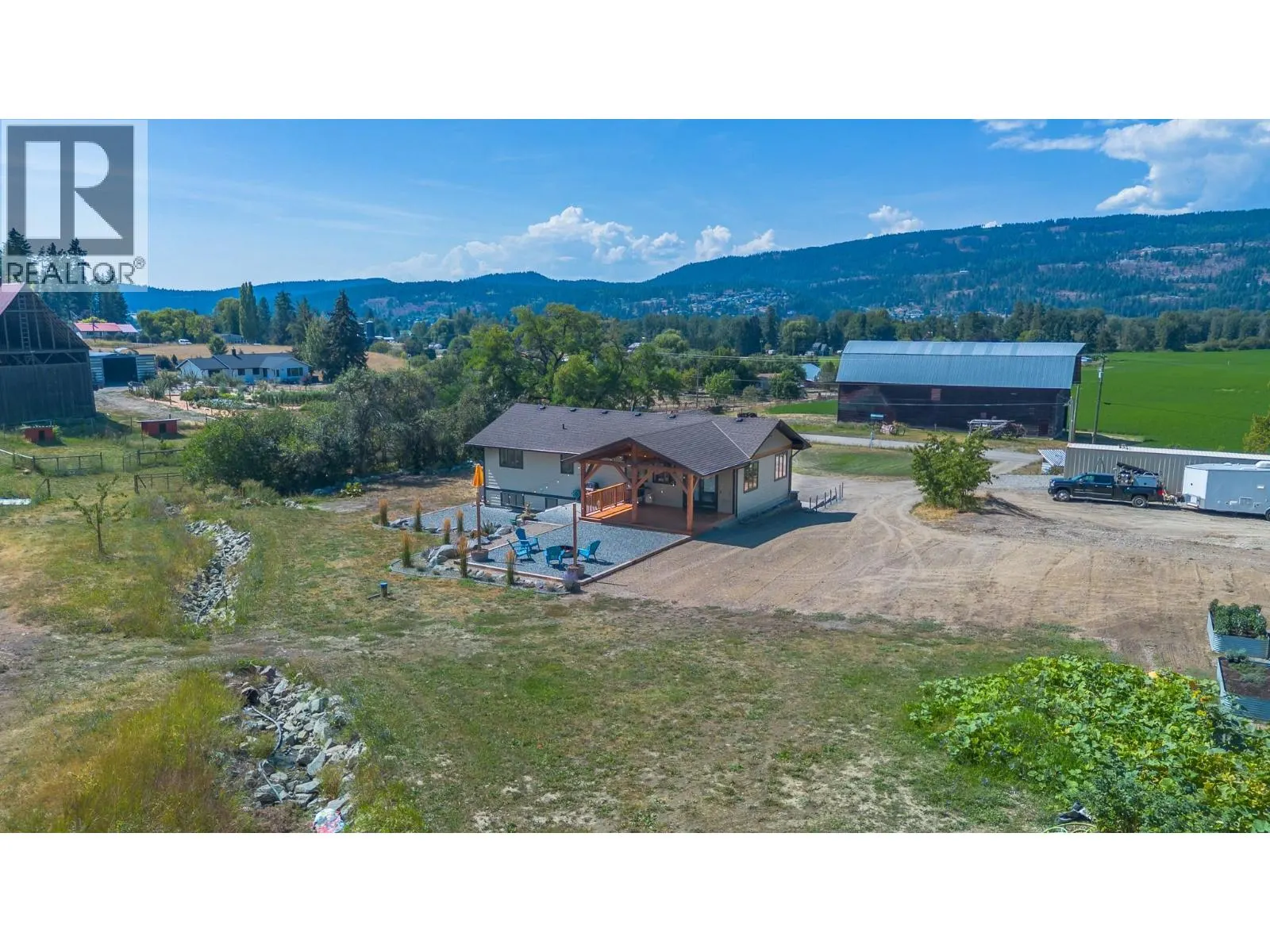 211 Enderby Grindrod Road