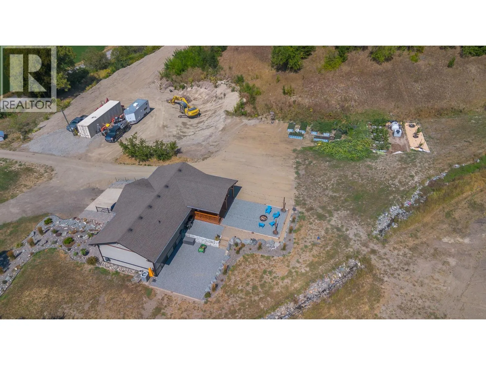 211 Enderby Grindrod Road