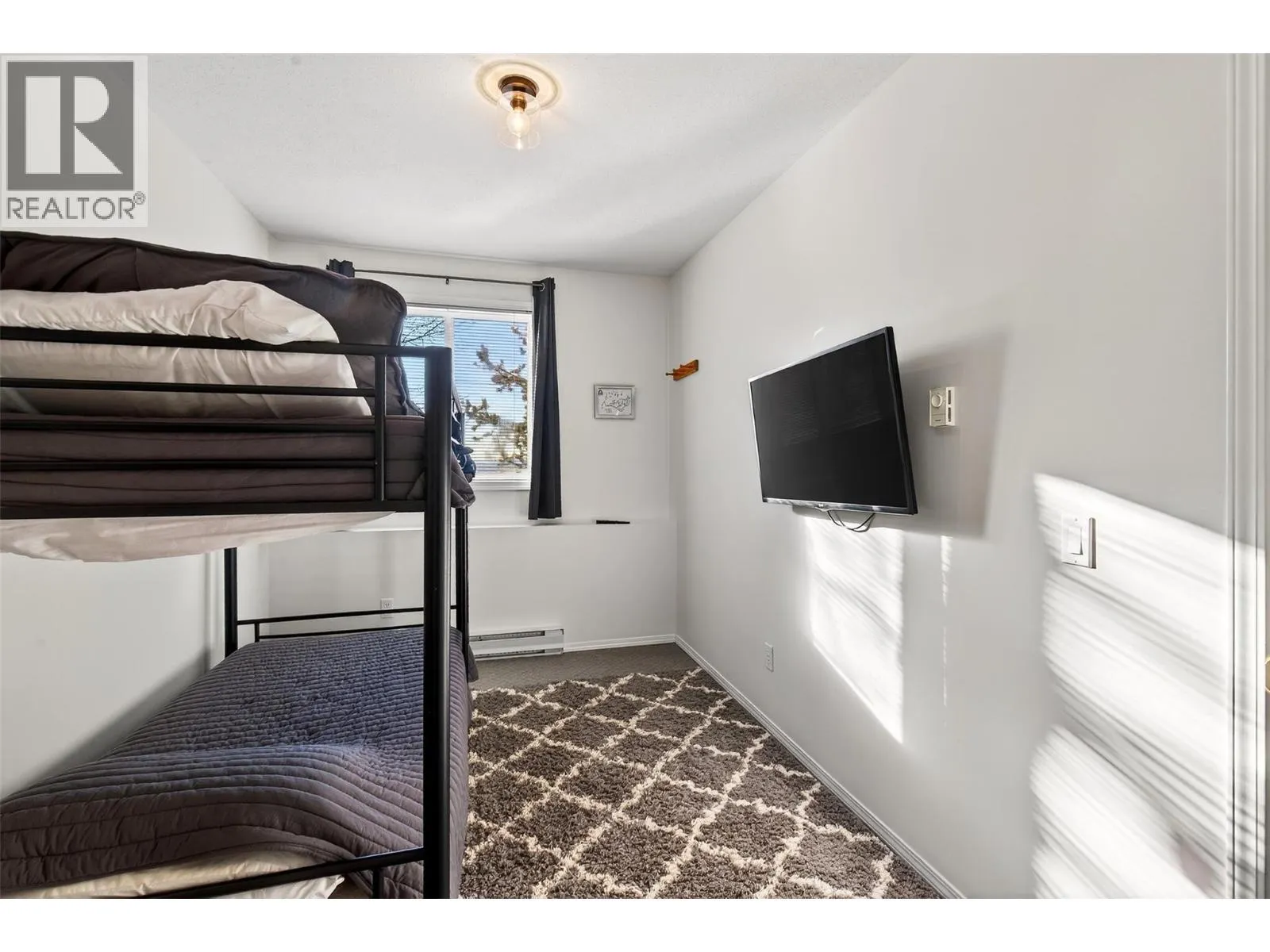 225 Kettle View Road Unit# 104