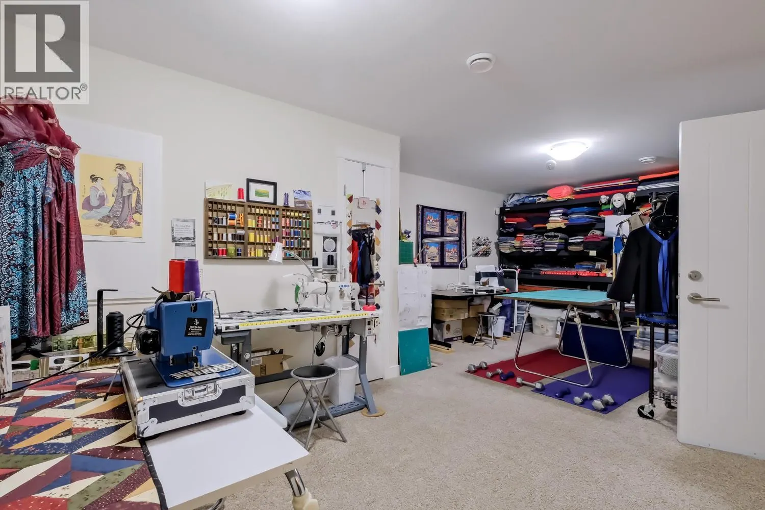 926 HOLDEN Road