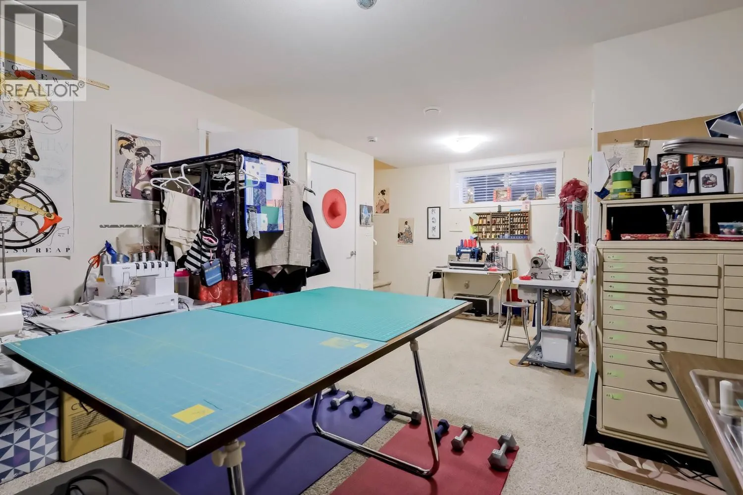 926 HOLDEN Road