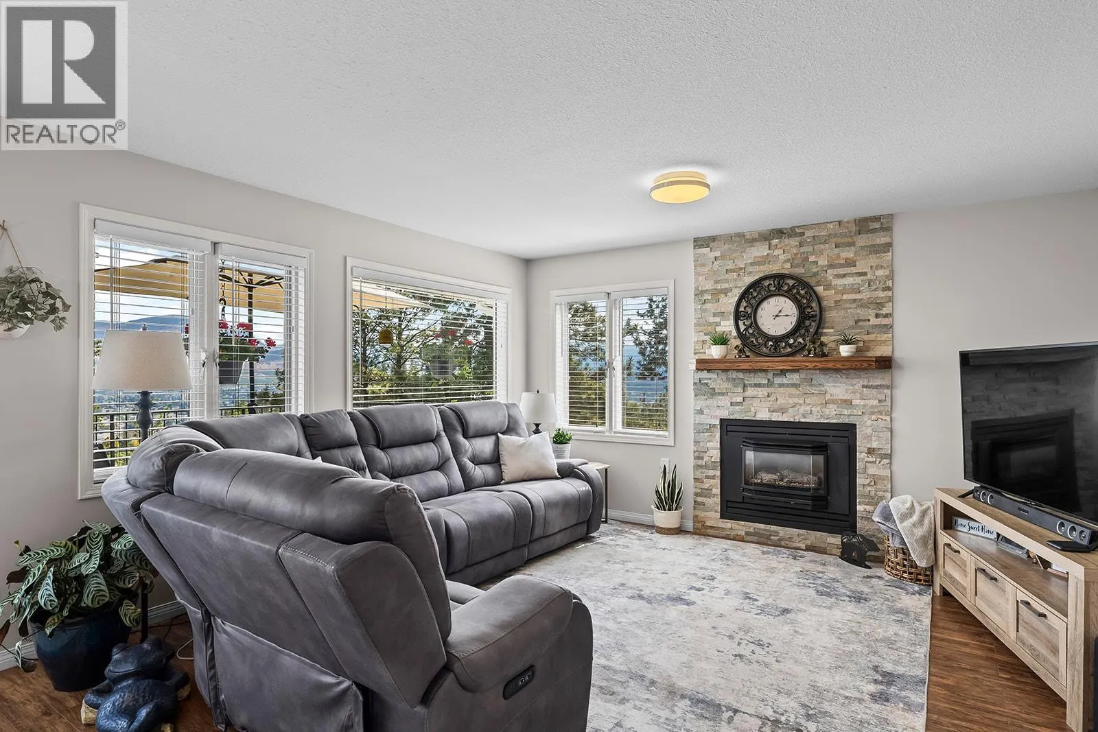 735 Nahanni Place