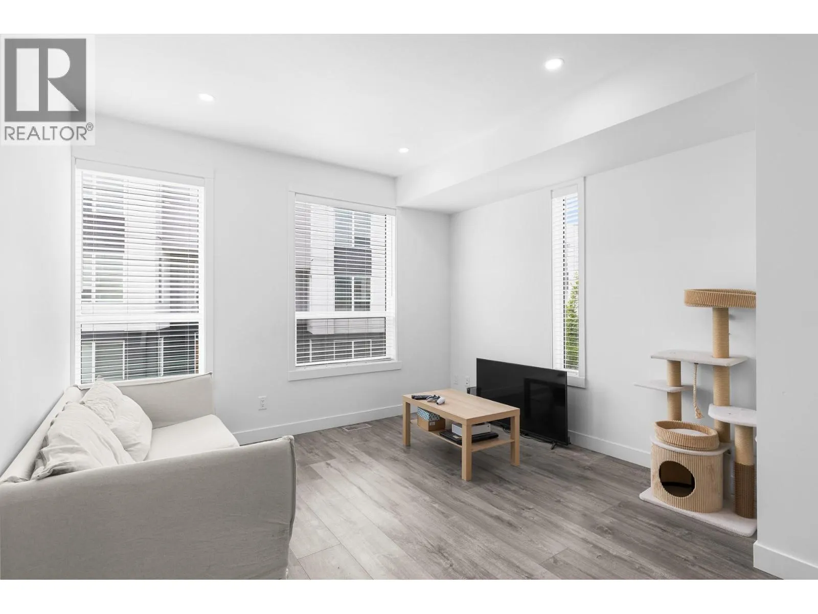 610 Academy Way Unit# 19
