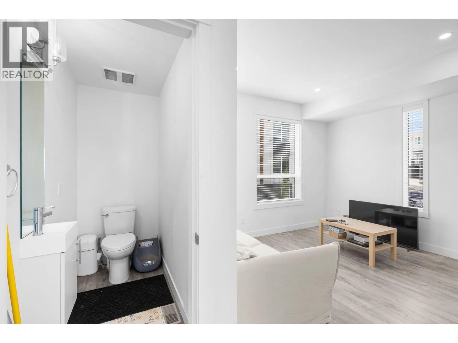 610 Academy Way Unit# 19