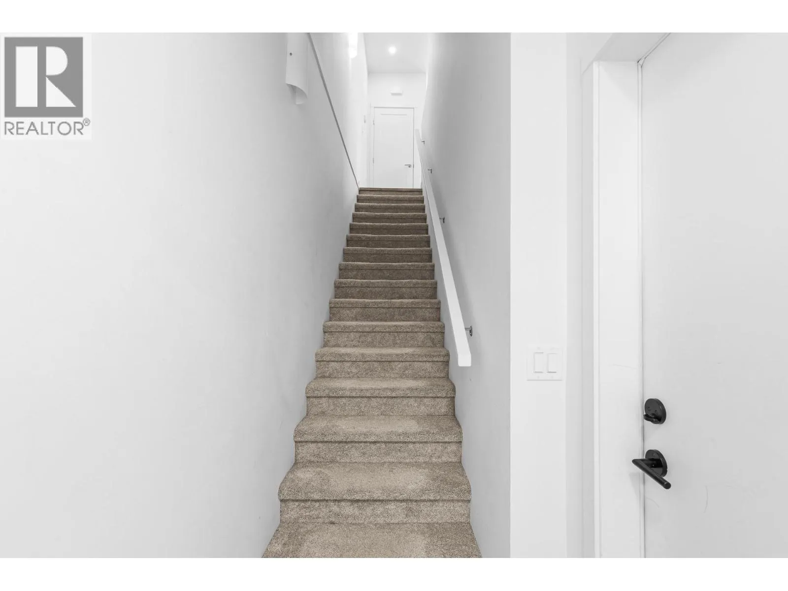 610 Academy Way Unit# 19
