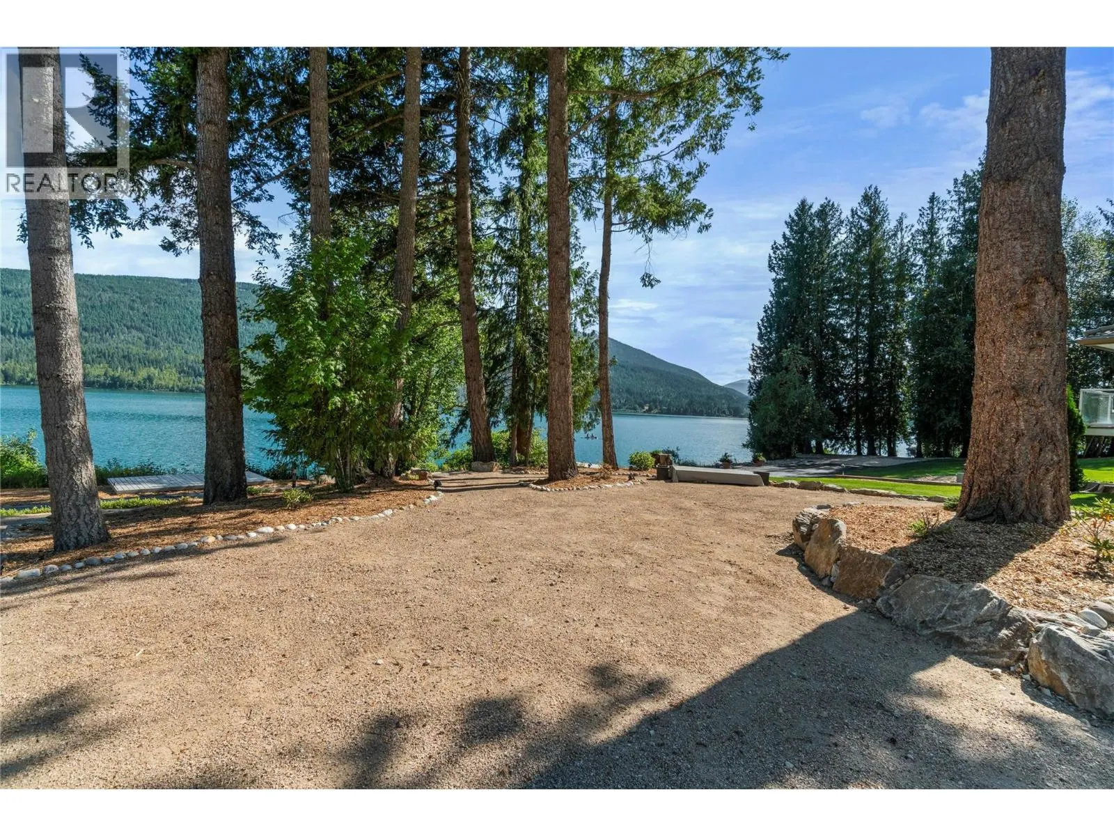 3886 Parri Road