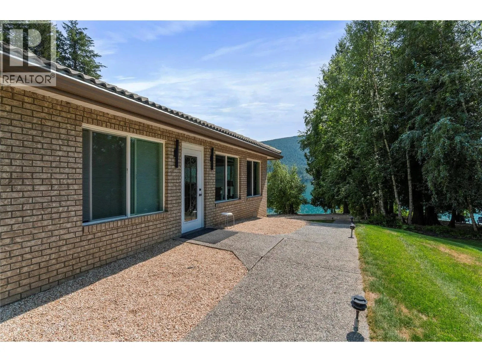3886 Parri Road