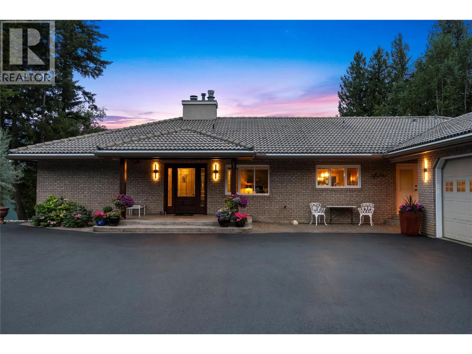 3886 Parri Road