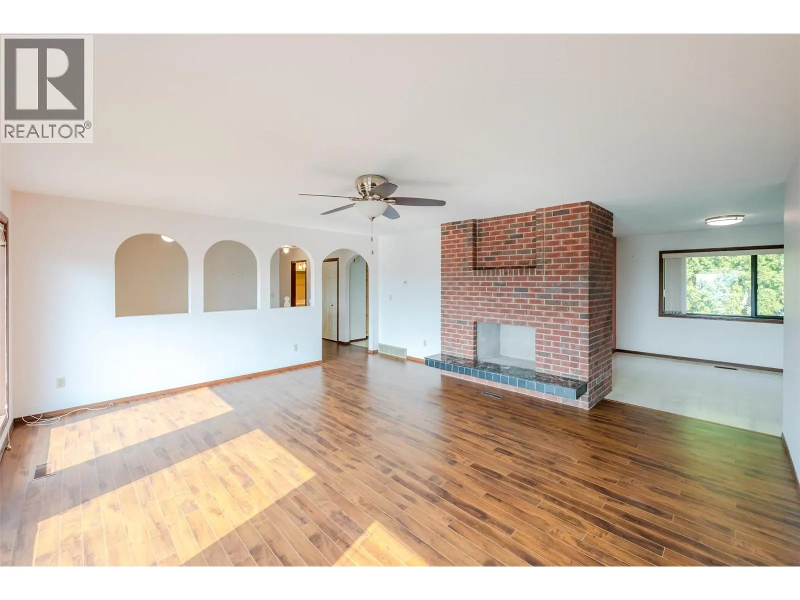 14 Bartlett Place