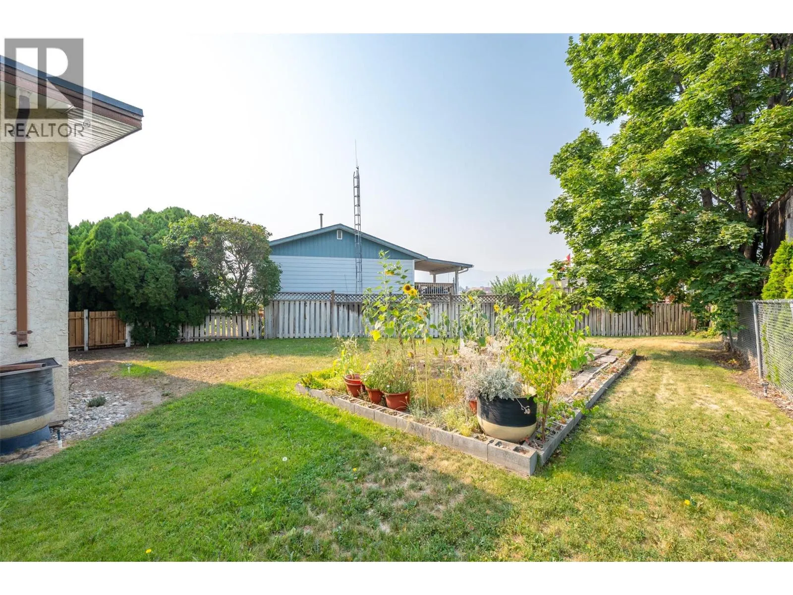 14 Bartlett Place