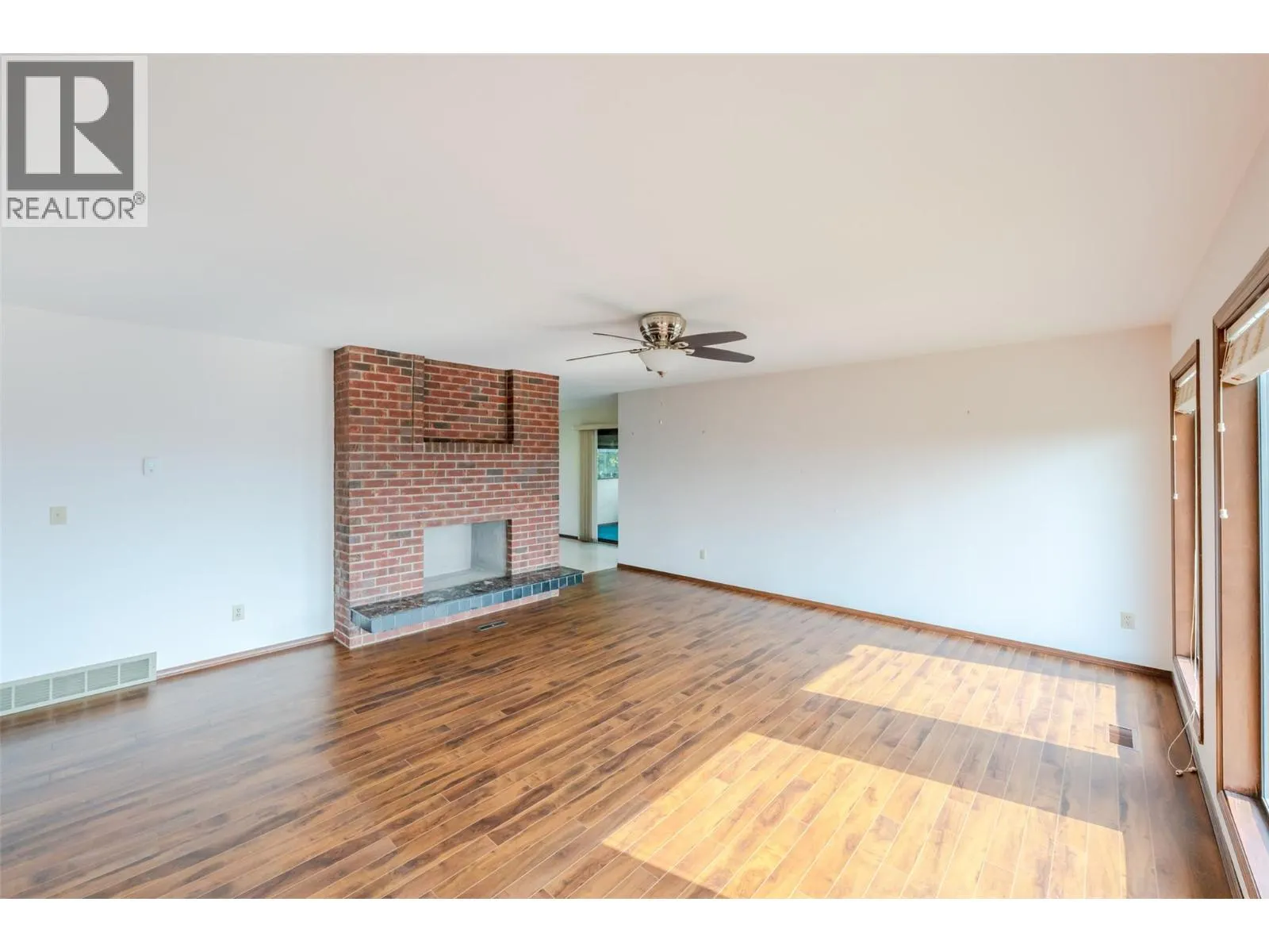 14 Bartlett Place