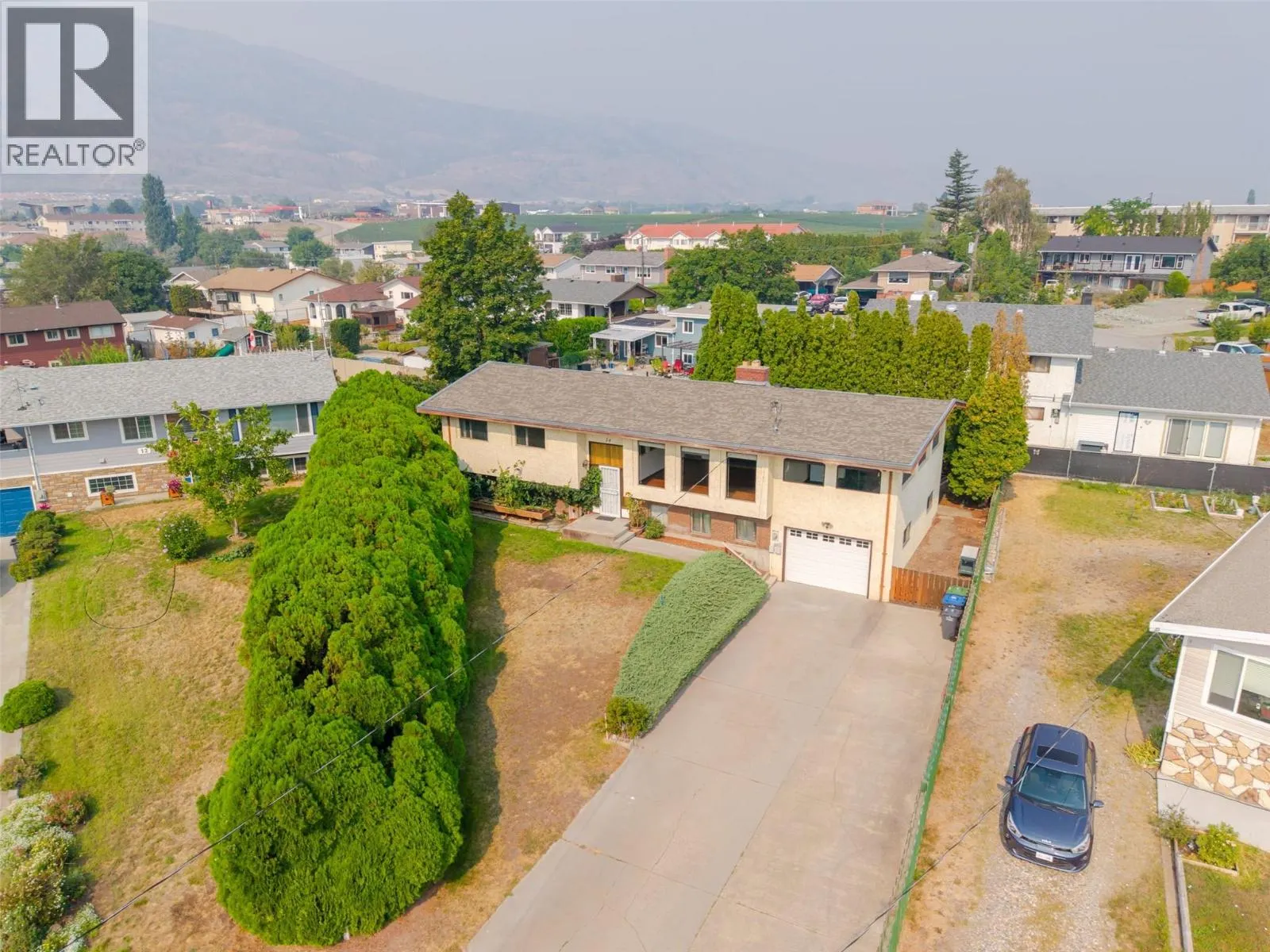 14 Bartlett Place