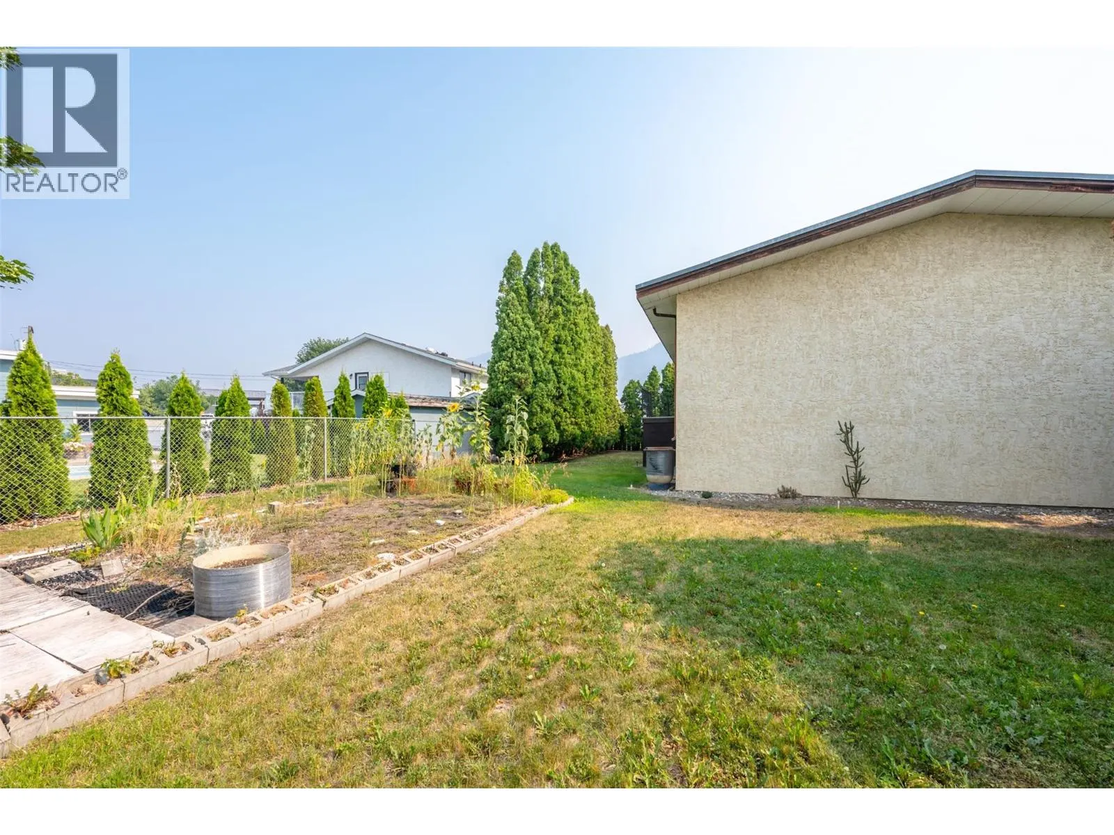 14 Bartlett Place