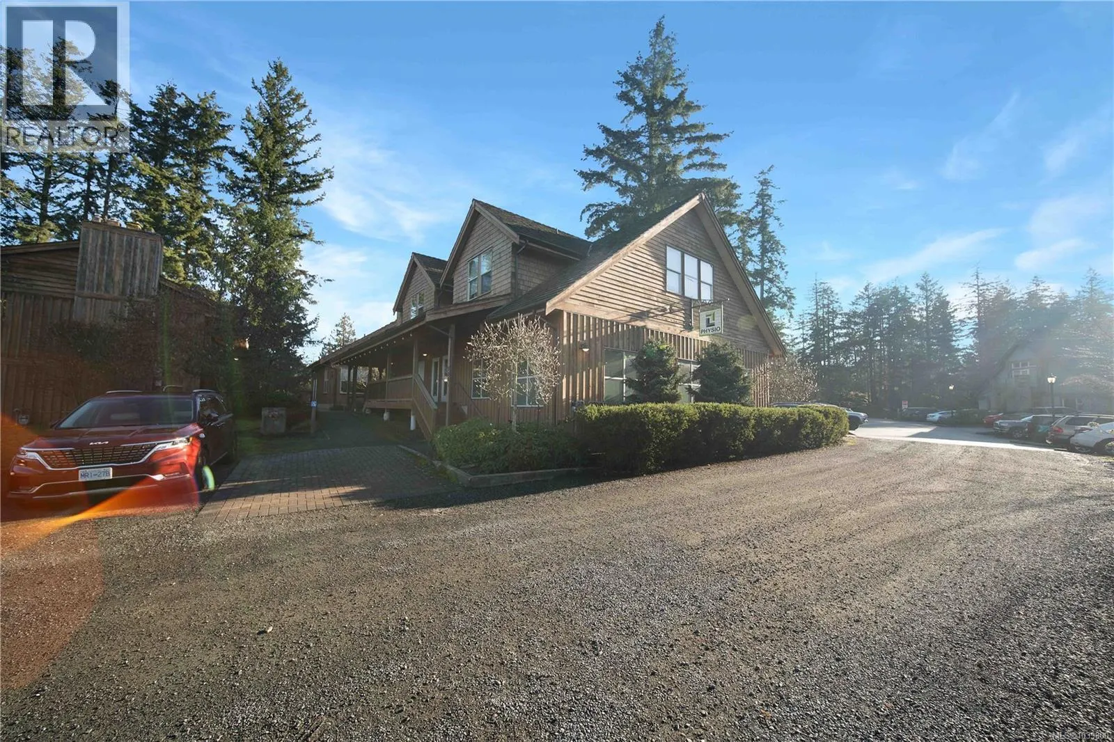 102 5281 Rutherford Rd