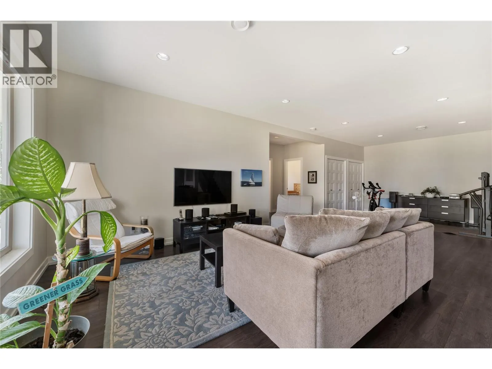 13464 Lake Hill Drive